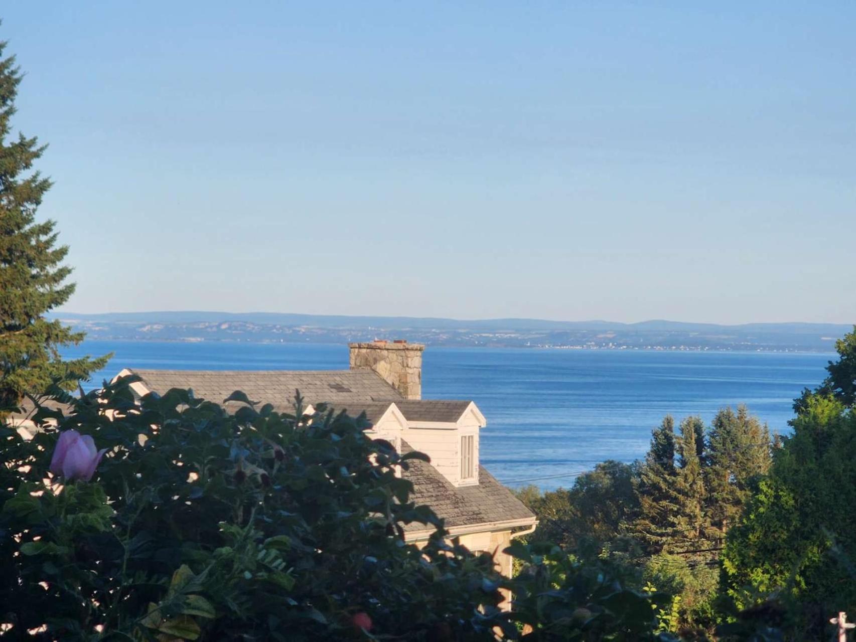 Auberge Des Nuages Hotel La Malbaie Exterior photo